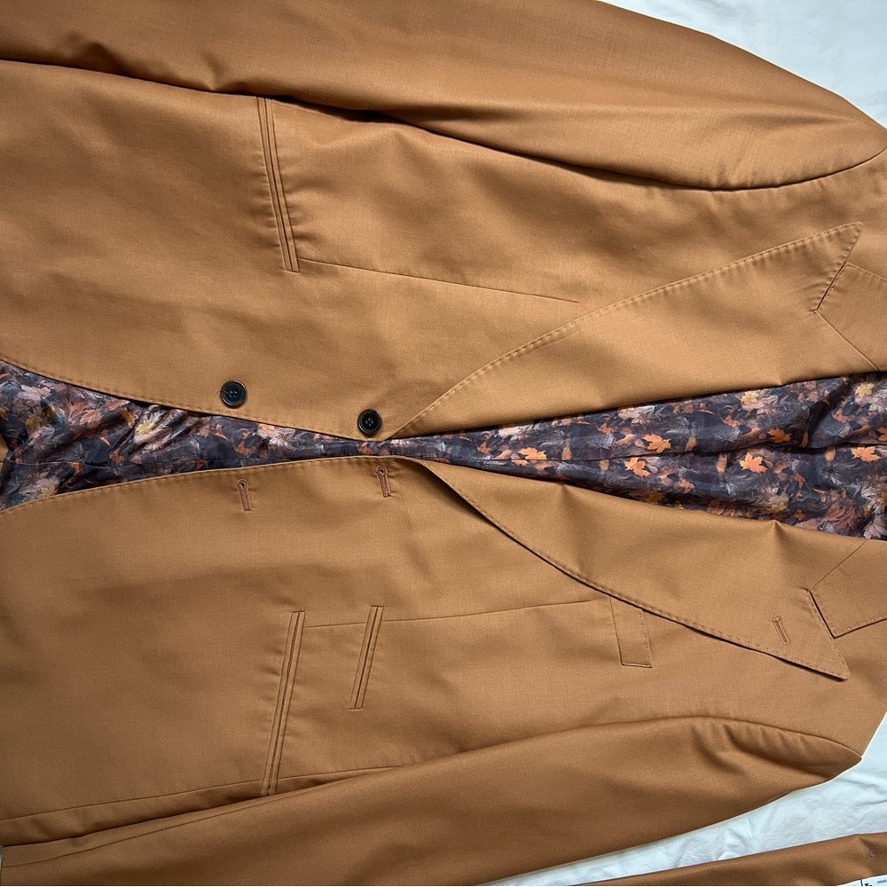 Tailored Tan Dress Pants with Straight-Leg Design